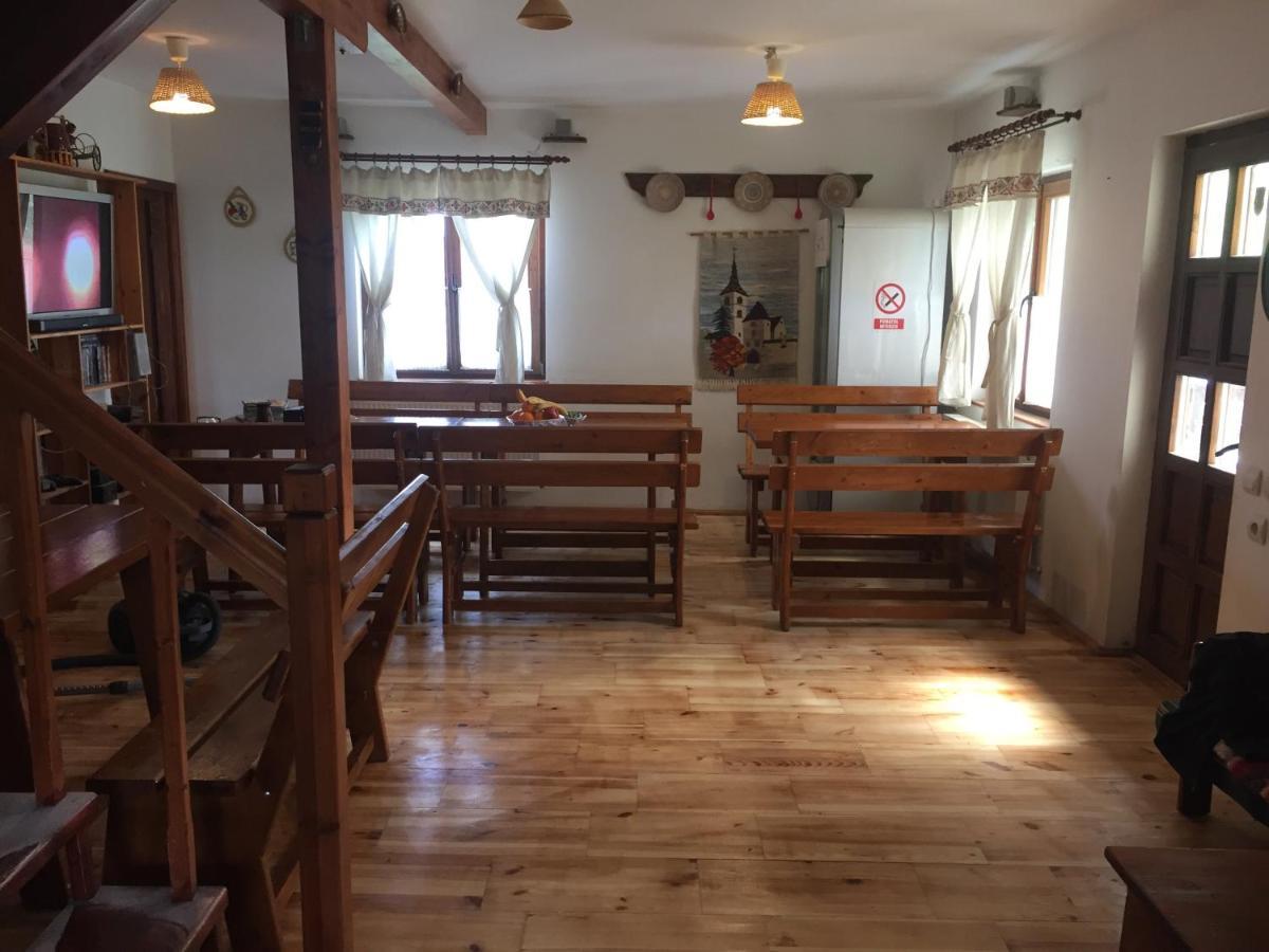 Bran White Clouds House And Chalet Ngoại thất bức ảnh