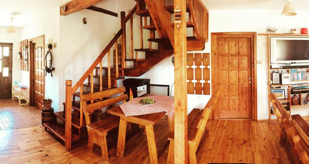Bran White Clouds House And Chalet Ngoại thất bức ảnh